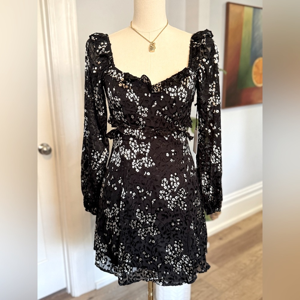 Astr Black and White Floral Backless Dress